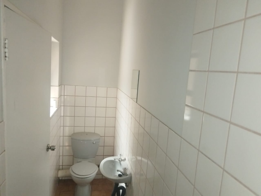 To Let 3 Bedroom Property for Rent in Hillsboro Free State